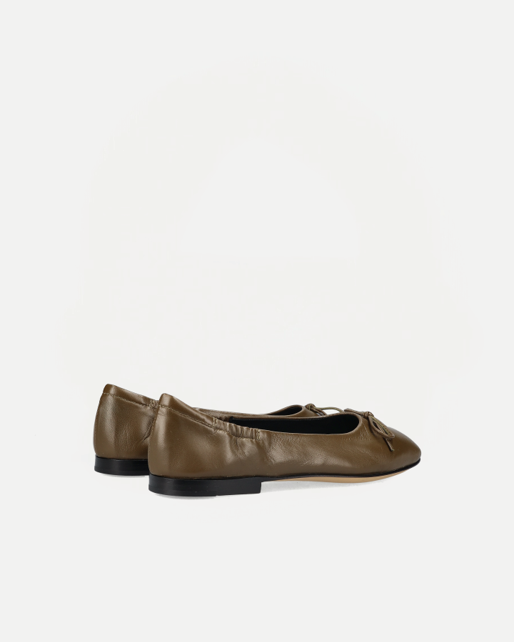Giorgia 0450M | Glove Military