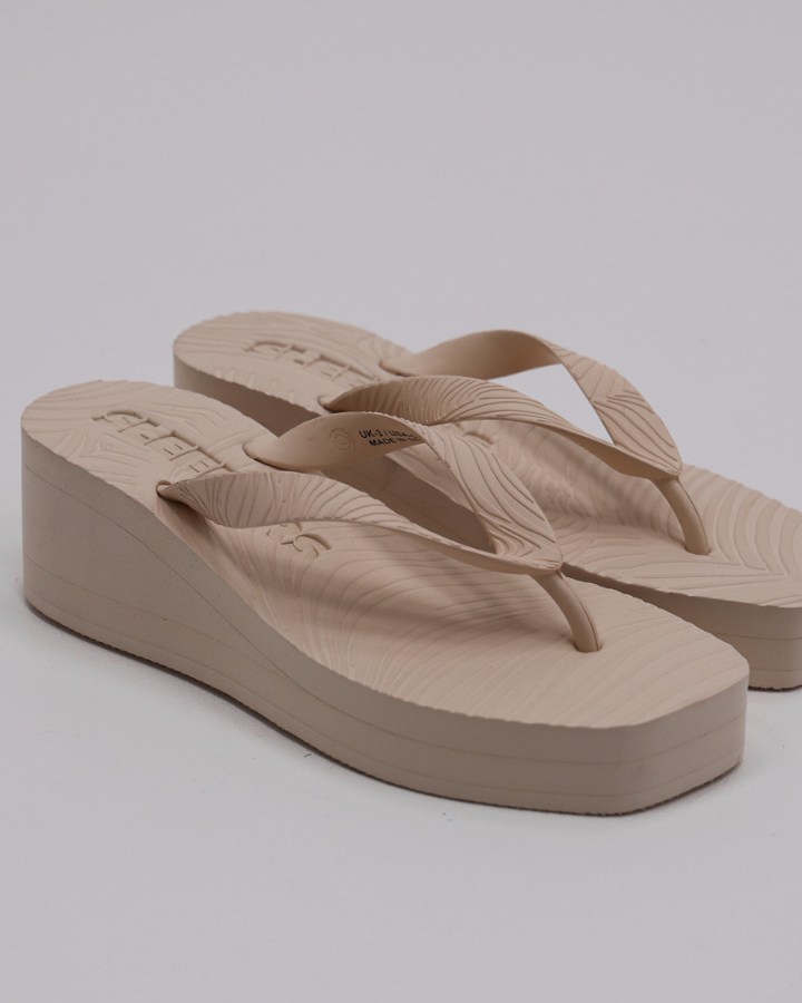 High Platform | Eggnog