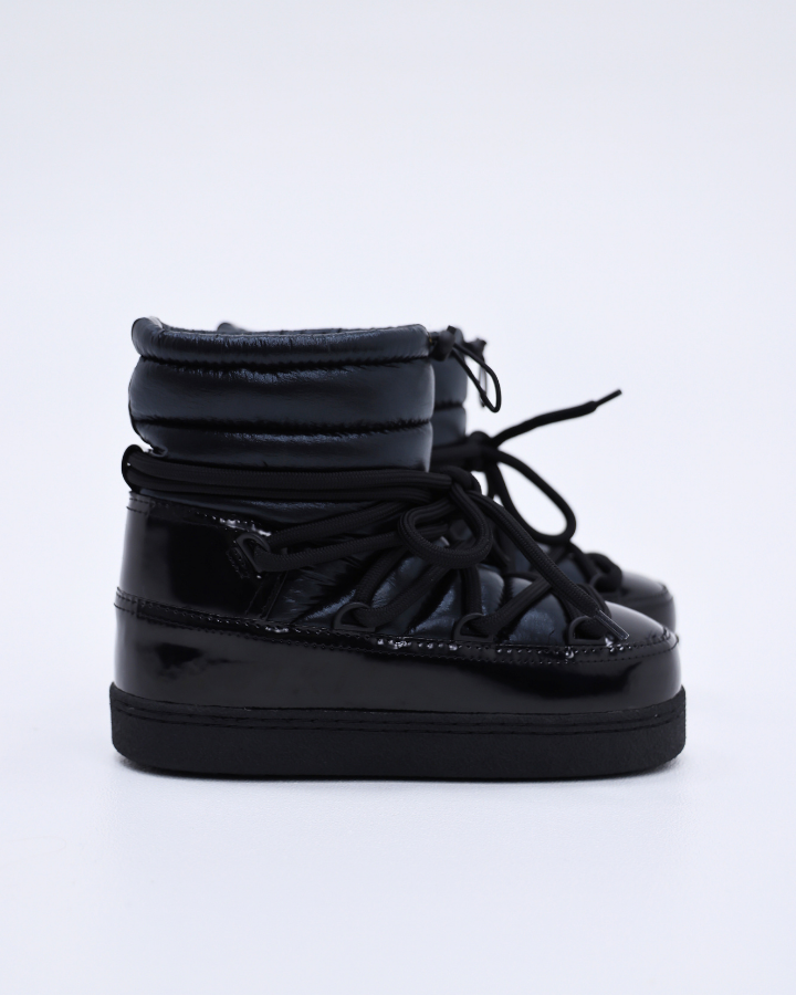 MOUNTAIN GLOSS | Black