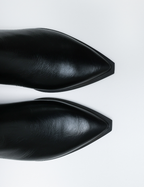 CPH410 | Shiny Leather Black