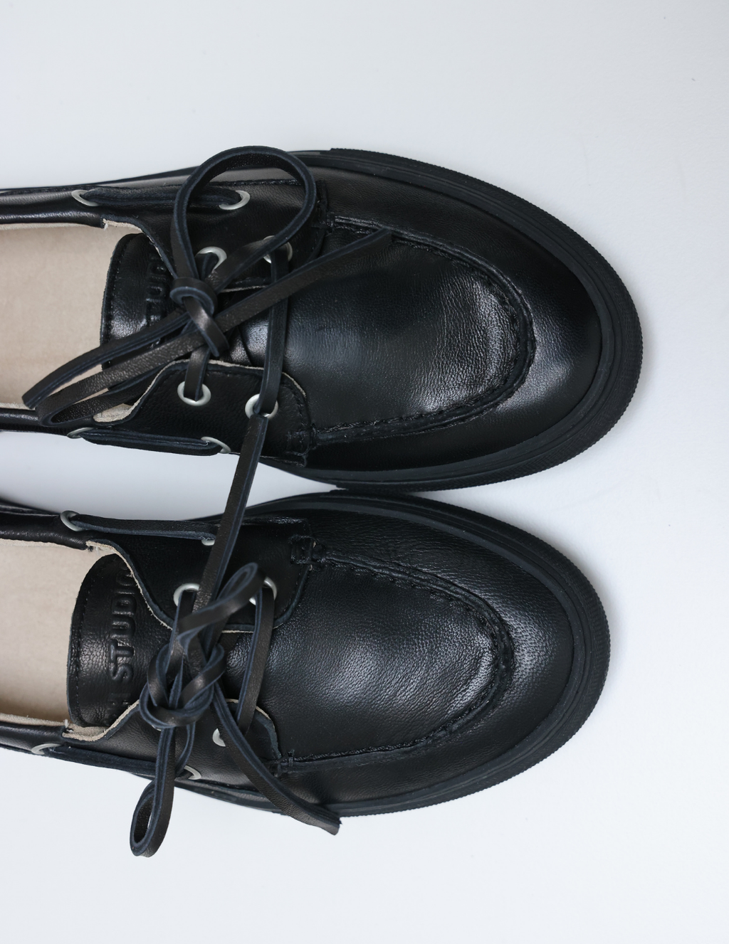 CPH177 | Leather Black