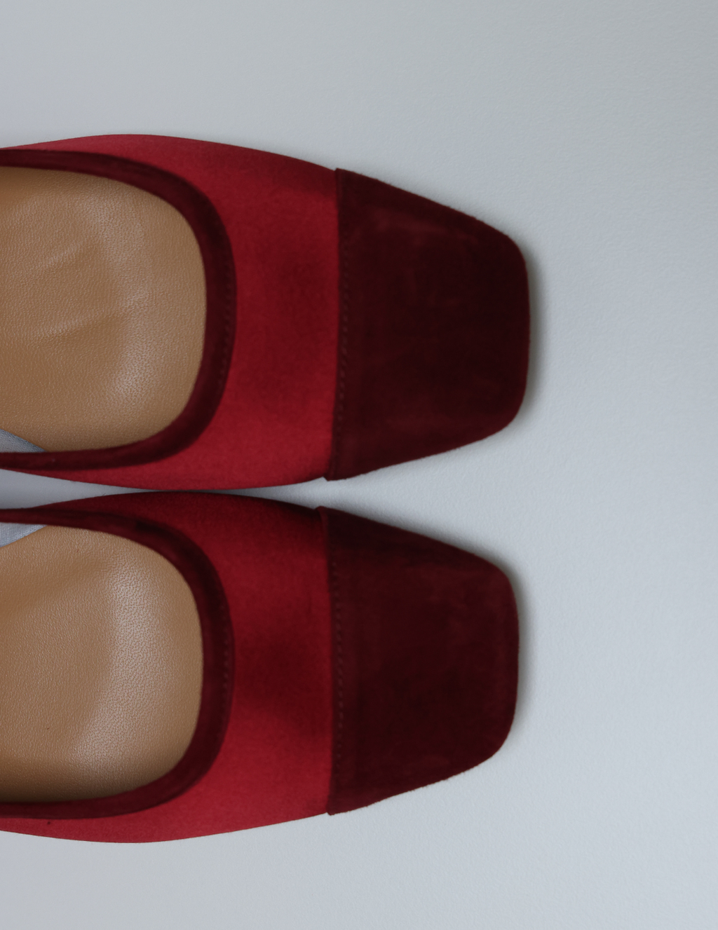 UMA CAP |  Satin/Suede Leather Scarlet