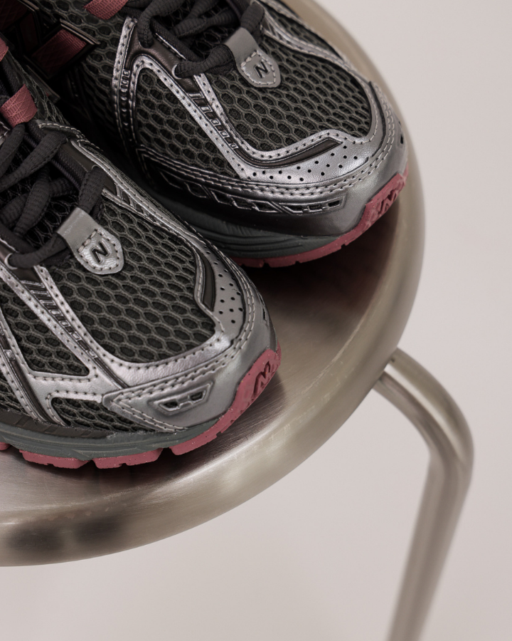 U190629R | Dark Silver Metallic