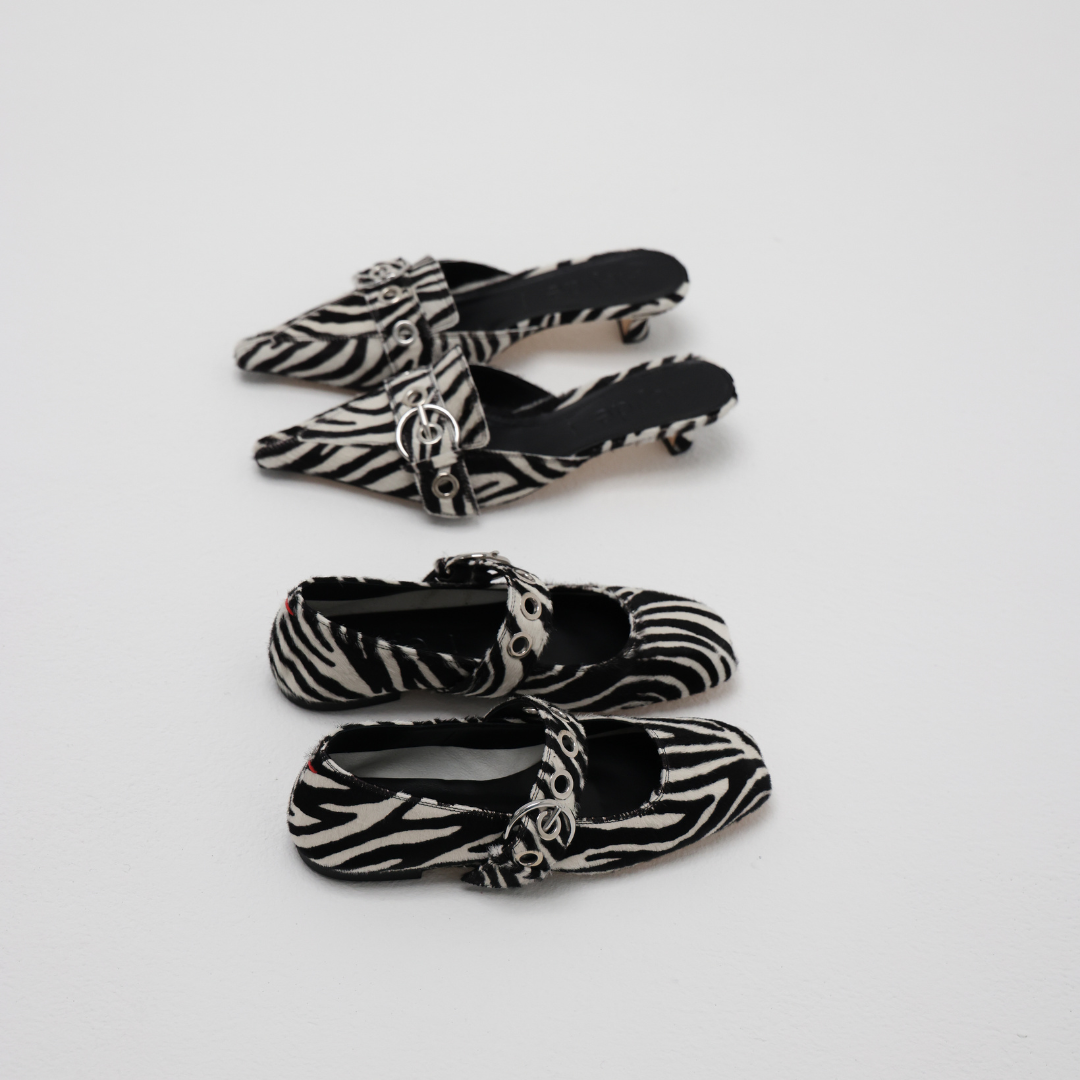 UMA EYELET | Creamy Zebra