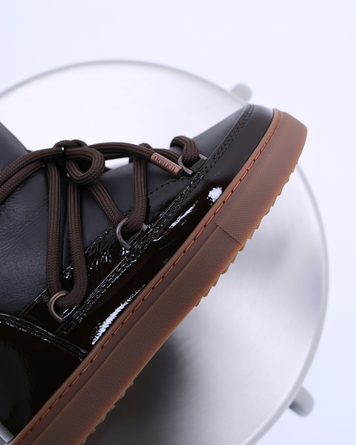 GLOSS | Brown