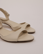 ZELIA | Creamy White