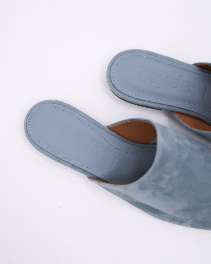 REGA | Suede Leather Glass