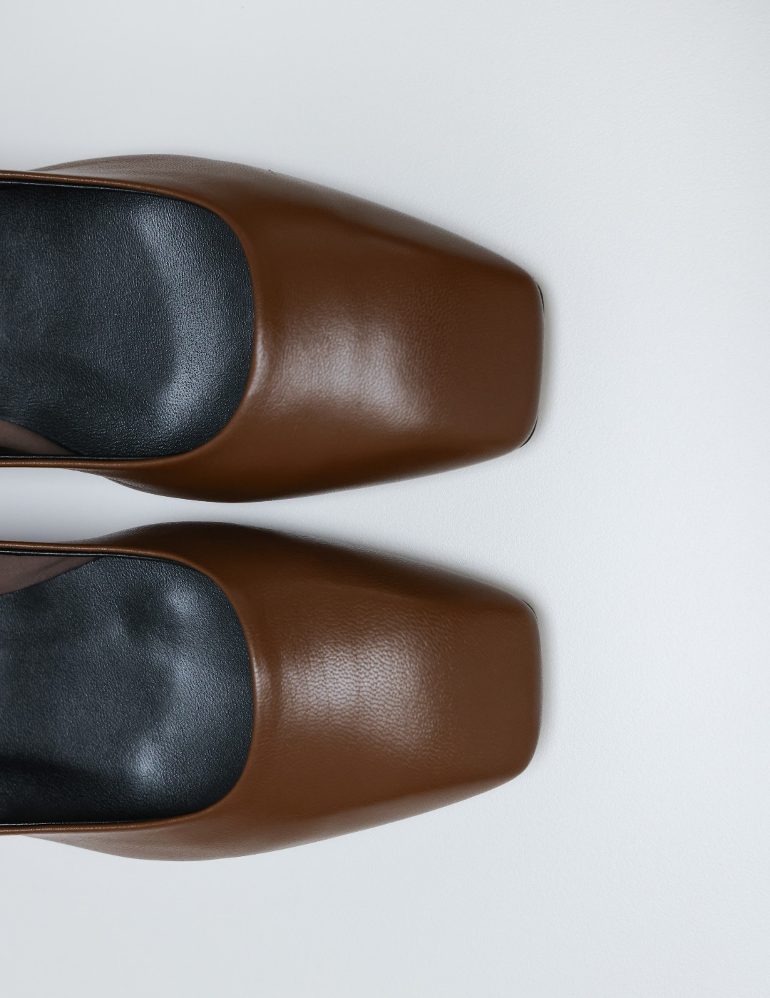 UMA |  Nappa Leather Tobacco