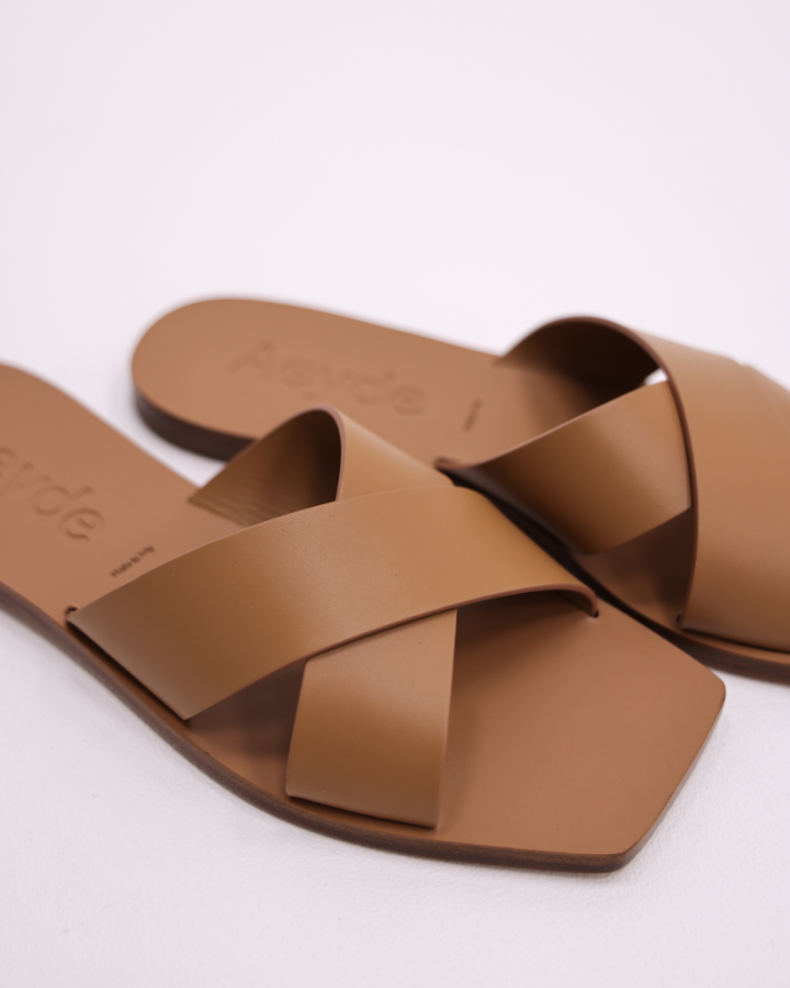 FAYE | Calf Leather Hazelnut