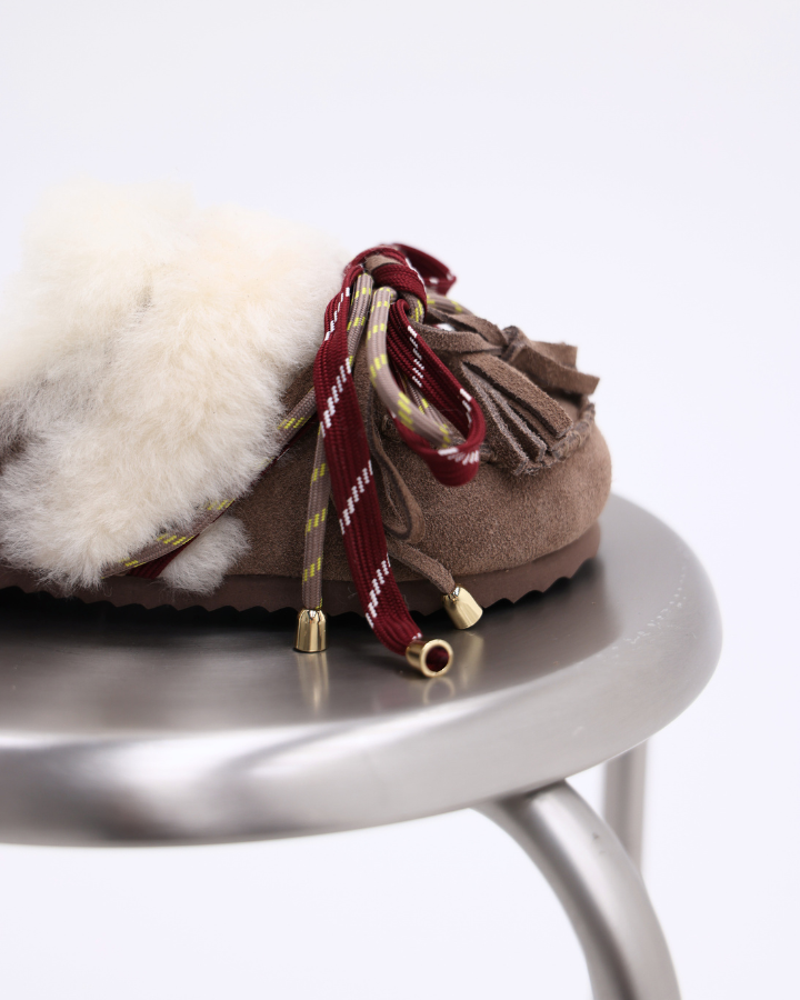 LACED UP SABOT SHEEPSKIN | Taupe