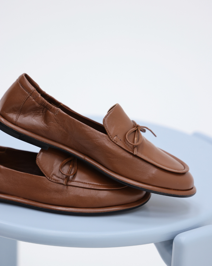 Mia 1125C | Glove Caramel