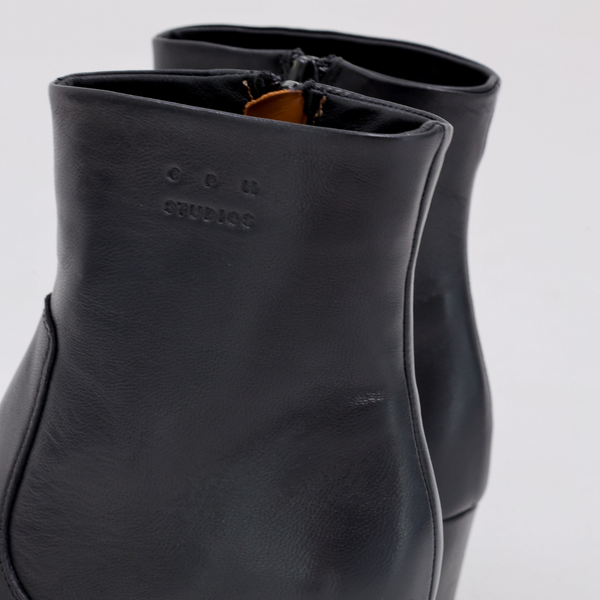 CPH296 | Leather Black