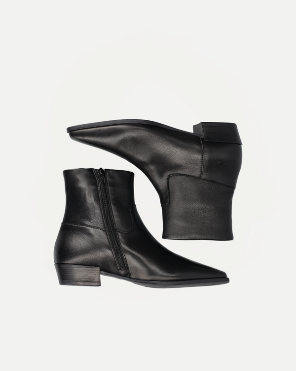 CPH293 | Leather Black