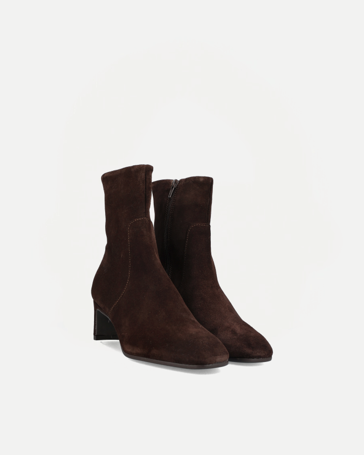CPH362 | Suede Chocolate
