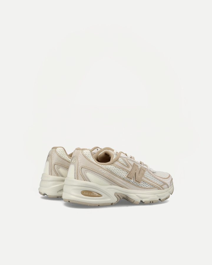 U740IN2 | Angora / Timberwolf