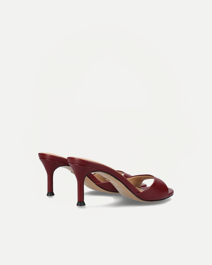 BRANDI | Burgundi