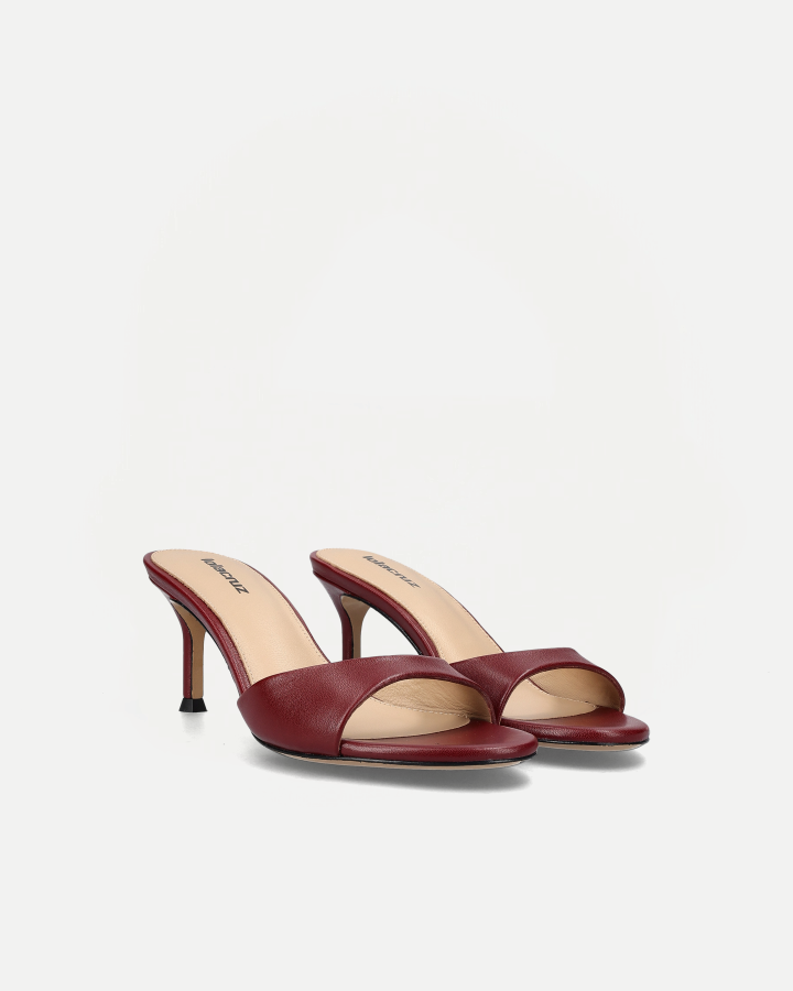 BRANDI | Burgundi