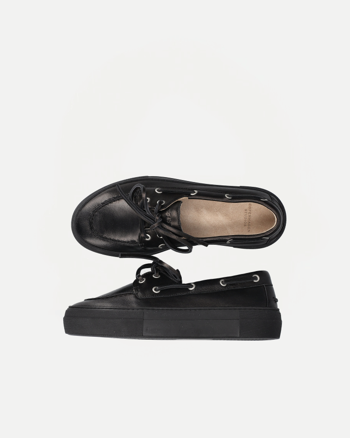 CPH177 | Leather Black