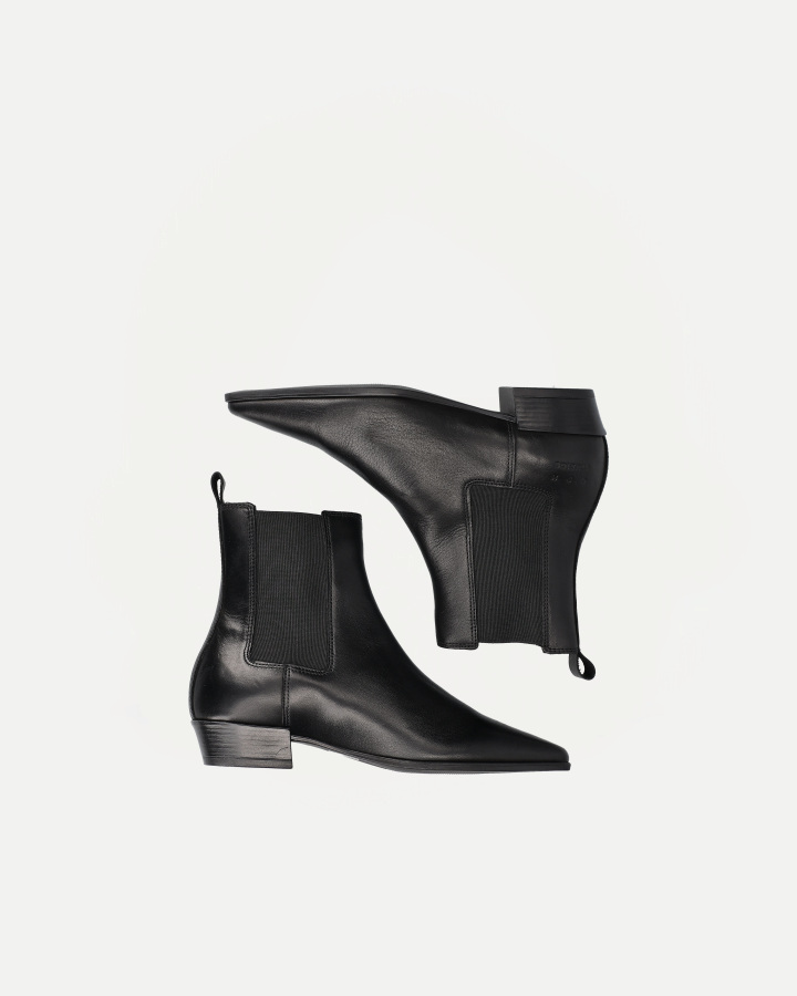CPH294 | Leather Black