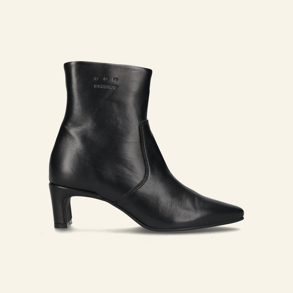 CPH296 | Leather Black