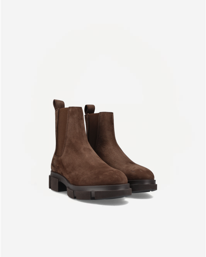 CPH570 | Nabuc Chocolate