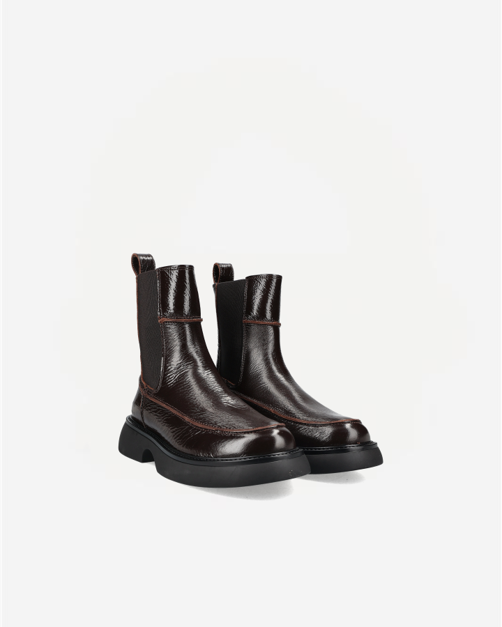 CPH759 | Patent Leather Chocolate