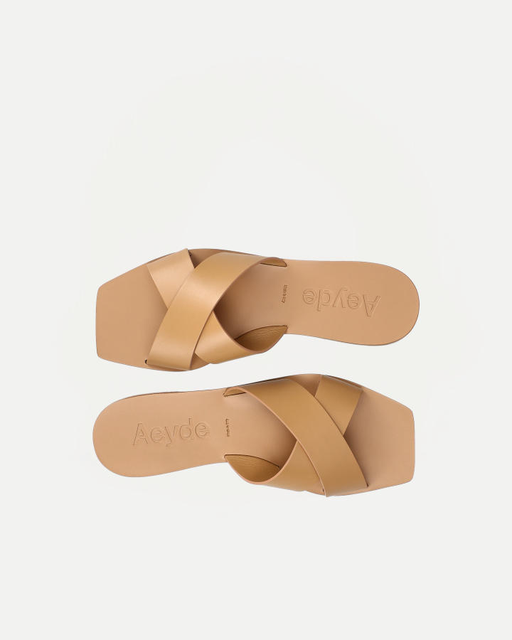 FAYE | Calf Leather Hazelnut