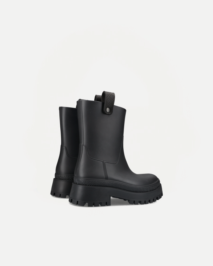 KAIAH | Black