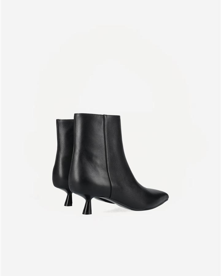 SAKURA BOOTIES | Black
