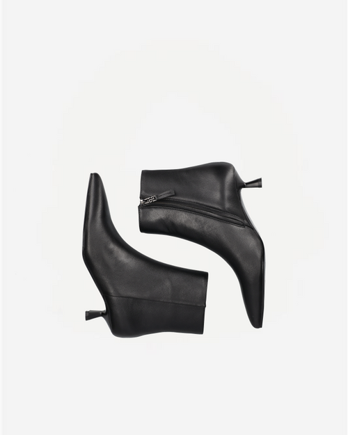 SAKURA BOOTIES | Black