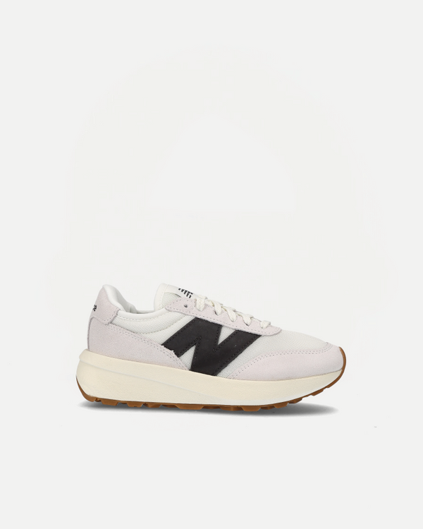 U370CA | Sea Salt / Black Cement