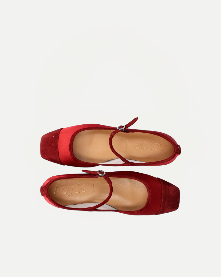 UMA CAP |  Satin/Suede Leather Scarlet